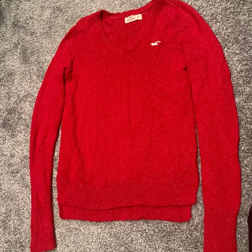 Red V-neck Sweater Hollister XS